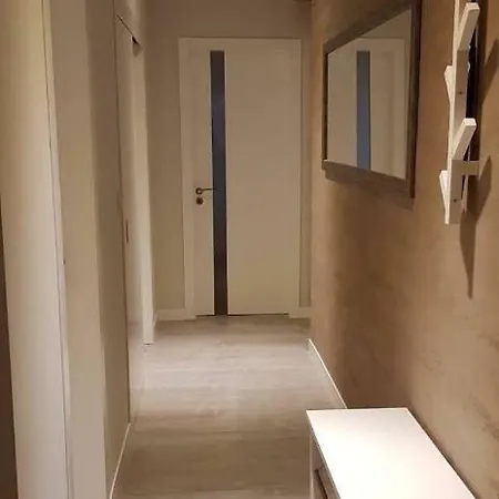 Апартамент Luxury In Center 2