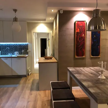Luxury In Center 2 Apartament *