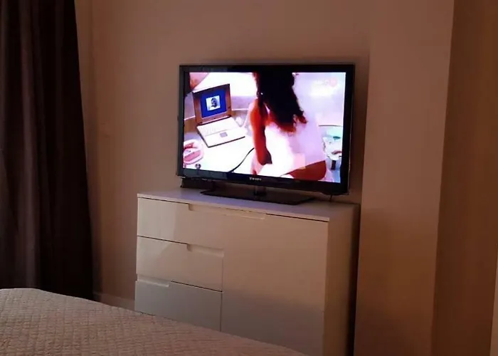 Luxury In Center 2